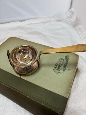 Vintage Brass Tea Strainer with Handle - Gold Tone